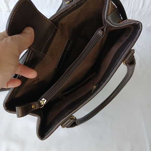 Relic By Fossil Woman’s Purse Brown Carpet Bag Leather Zippered Handles Straps - Picture 3 of 9